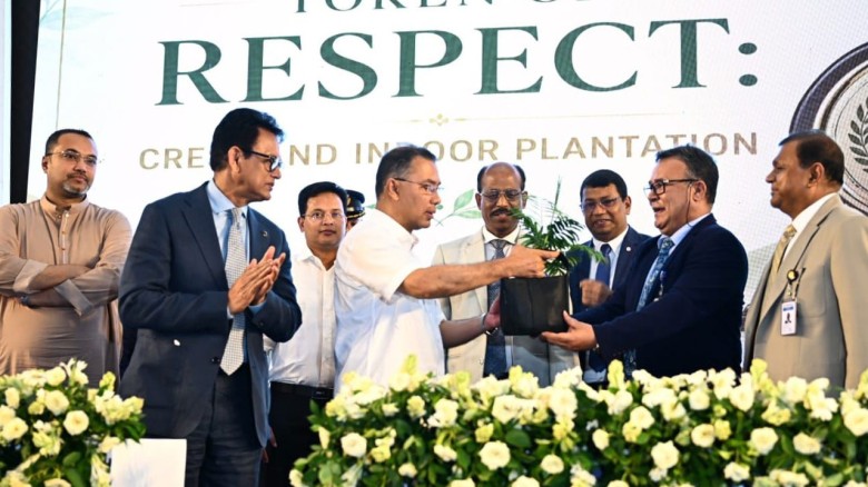 গণতান্ত্রিক বাংলাদেশে এবার আমাদের ঘুরে দাঁড়ানোর পালা : প্রধ