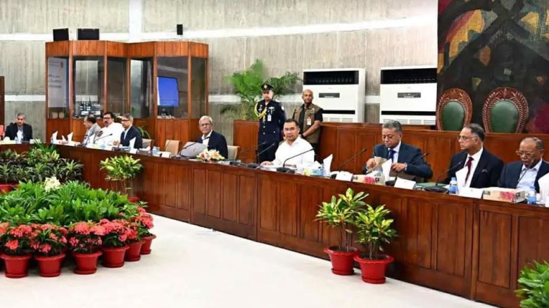 মন্ত্রিসভার বিশেষ বৈঠকে প্রস্তাবিত বাজেট অনুমোদন...