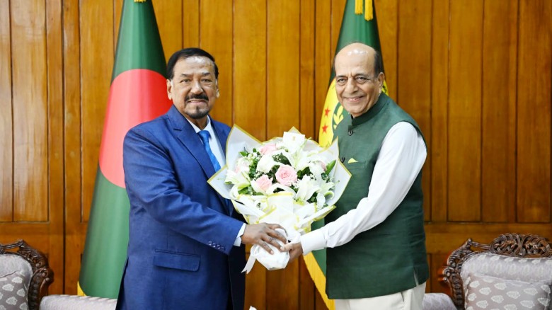 শুরু হয়েছে শীতের মৌসুম, শীতের ফুলে রঙিন প্রকৃতি