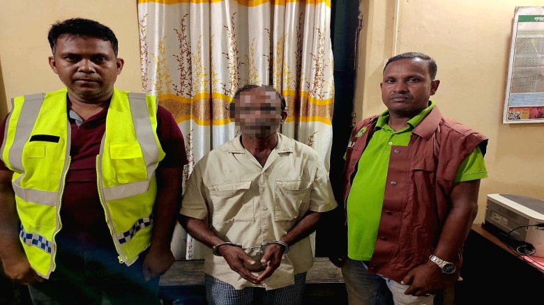 যশোরে ভিডিপি দলনেতাদের সাহসিকতা ও বিচক্ষণতায় ৮ মাসের পলাতক আসামি আটক...